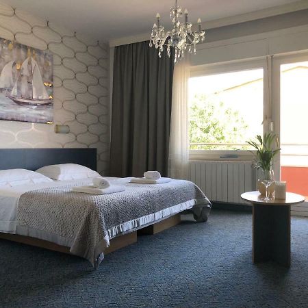 Rooms Ana Stobreč エクステリア 写真
